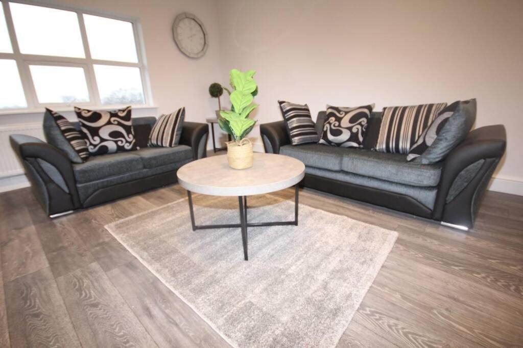 Great West Road Apartments Flat D London Exterior foto