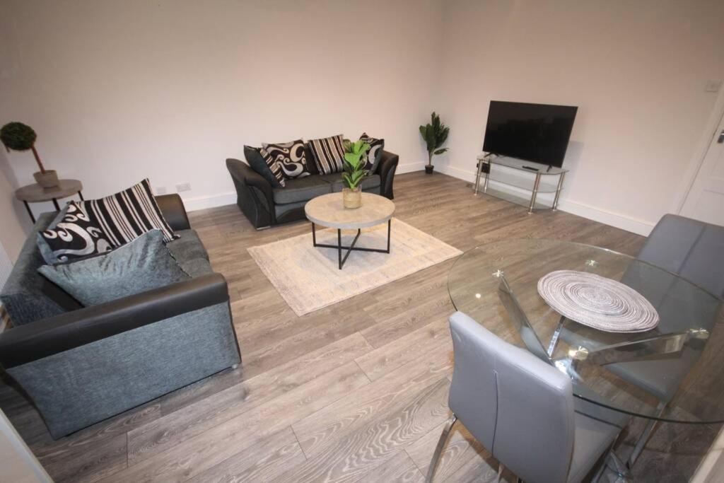 Great West Road Apartments Flat D London Exterior foto